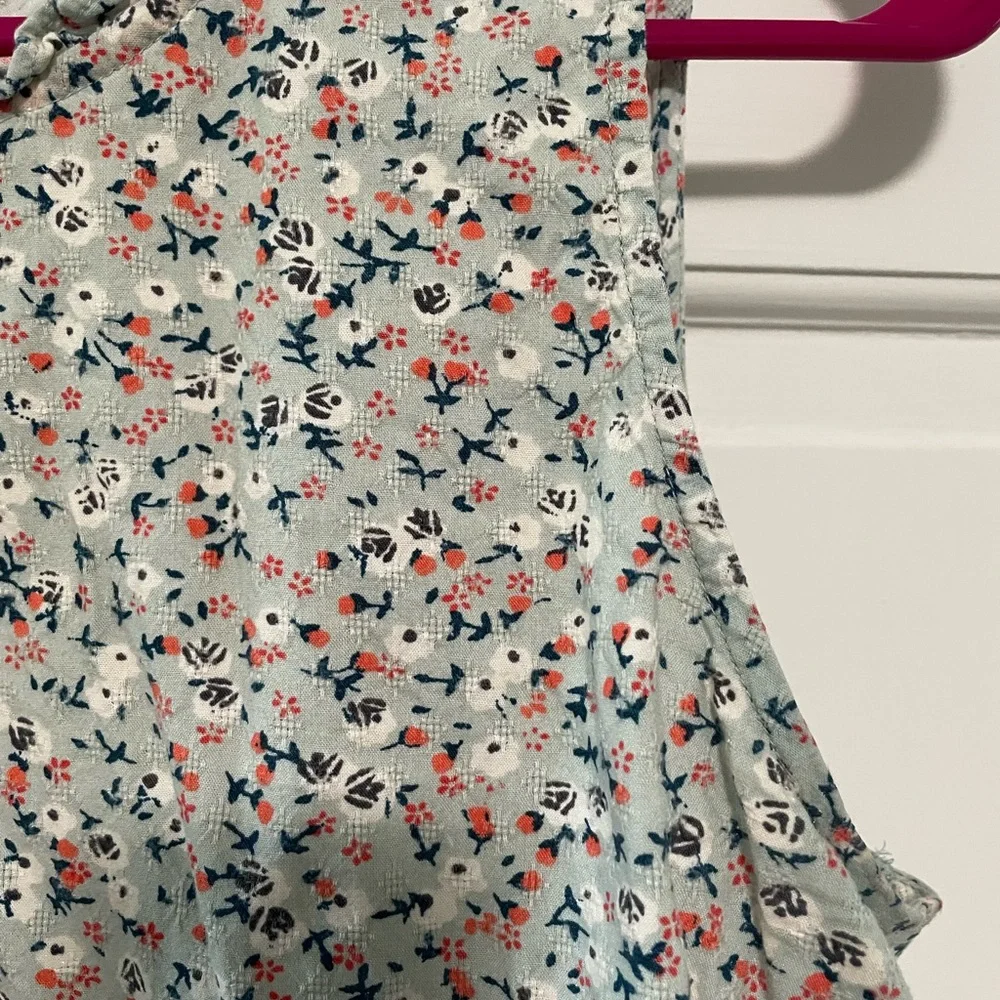 Universal Thread Floral top - Picture 4 of 4